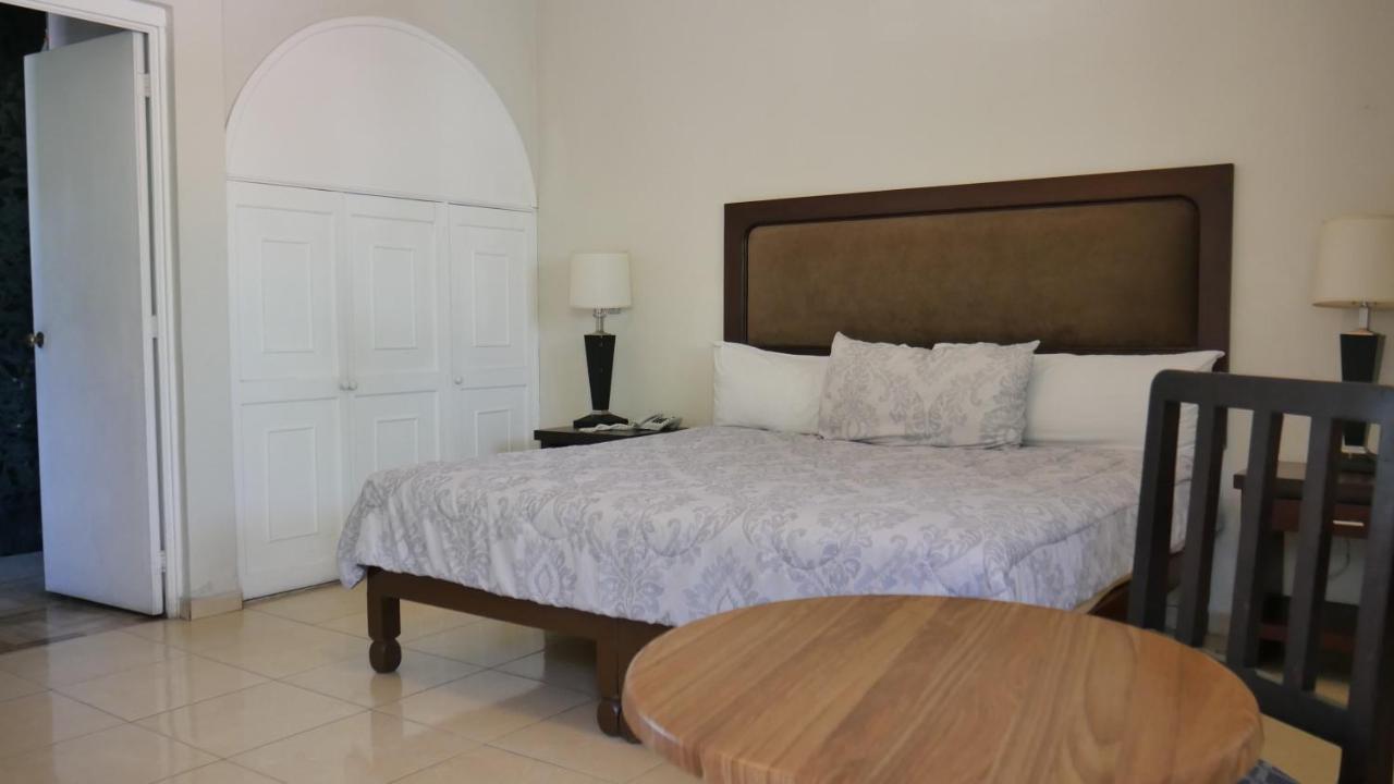 Hotel Hacienda Las Higueras Tepic Exterior photo